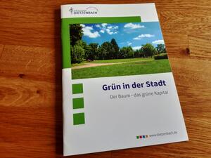 Bild vergrößern: Broschüre Grün in der Stadt