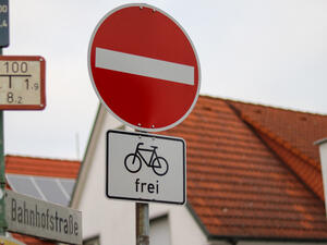Bild vergrößern: Radverkehr frei