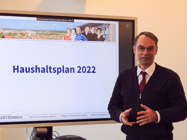 Die finanzielle Situation der Kreisstadt und die Einbringung des Haushaltsplans für das Jahr 2022.