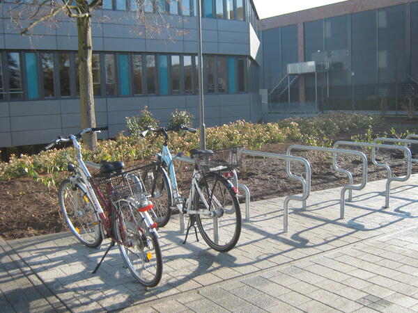 Fahrradständer am Rathaus