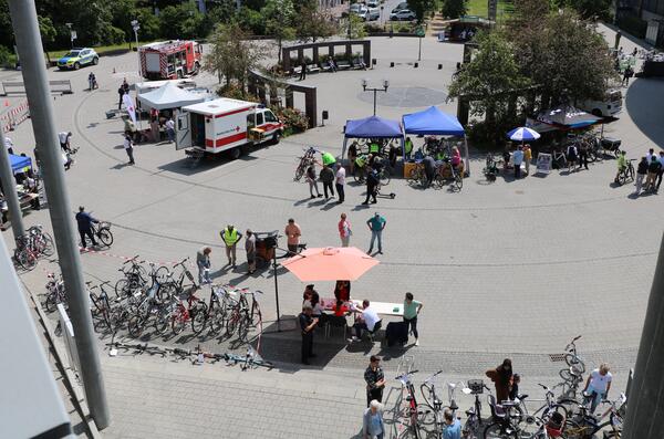 1. Dietzenbacher Sicherheitstag mit Schwerpunkt Fahrrad.