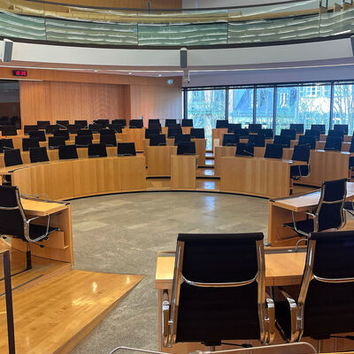 Bild vergr&ouml;&szlig;ern: Besuch Hessischer Landtag
