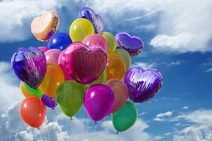 Bild vergrößern: Bunte Luftballons